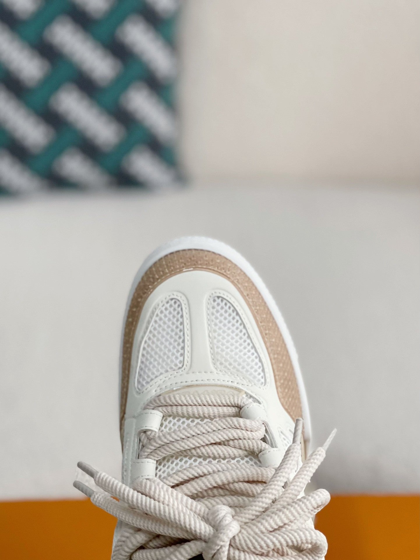 LV Skate Beige