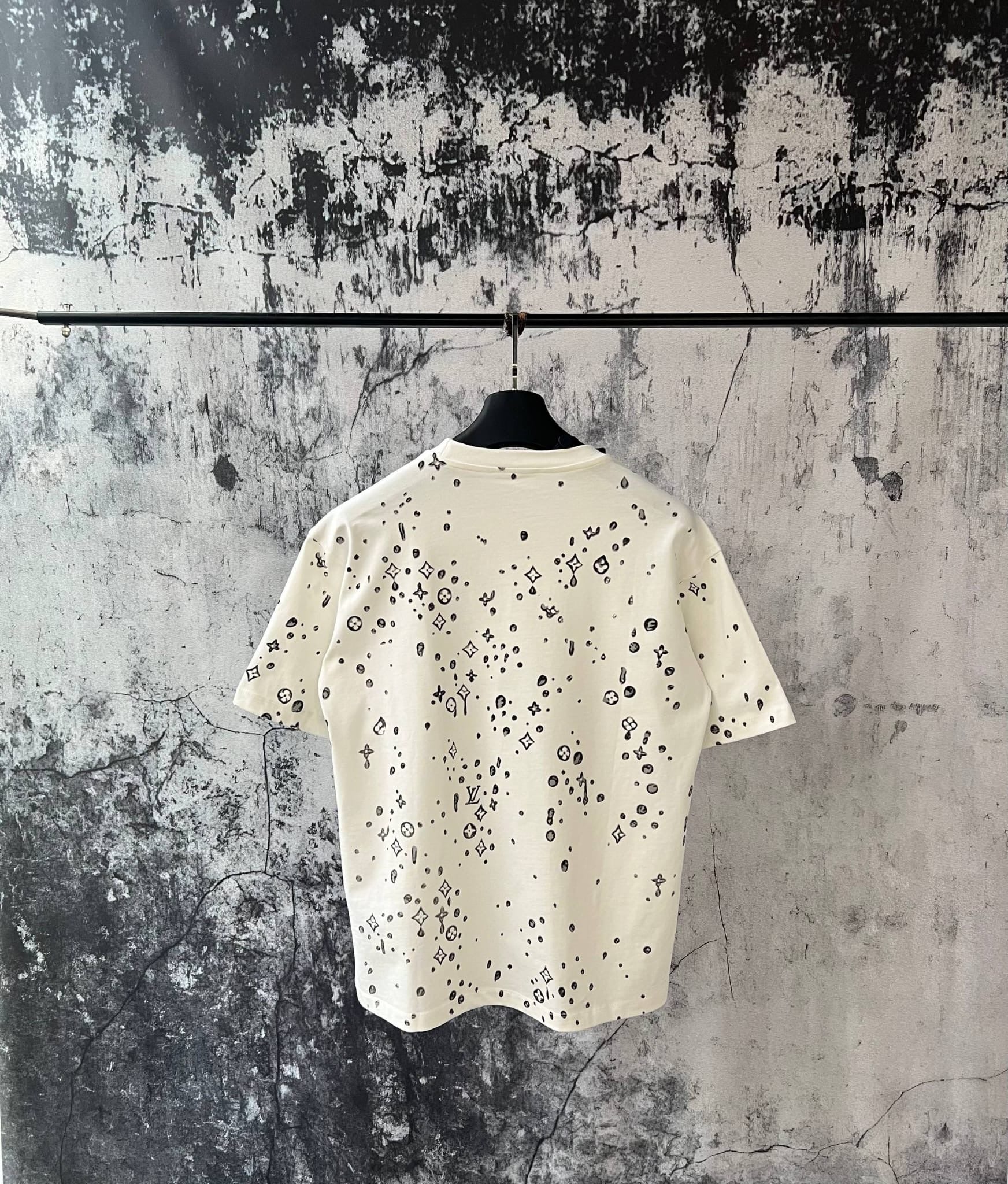 T-Shirt LV multilogo