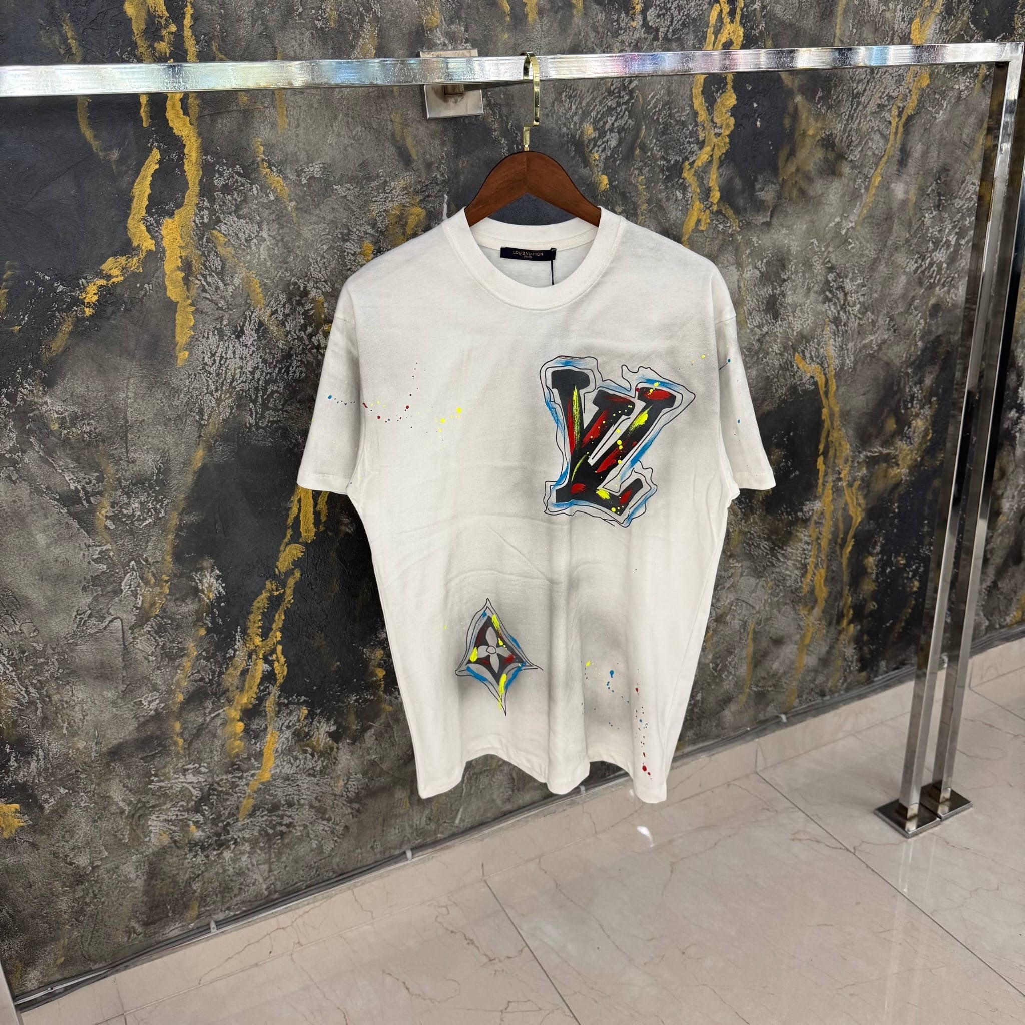 T-Shirt LV