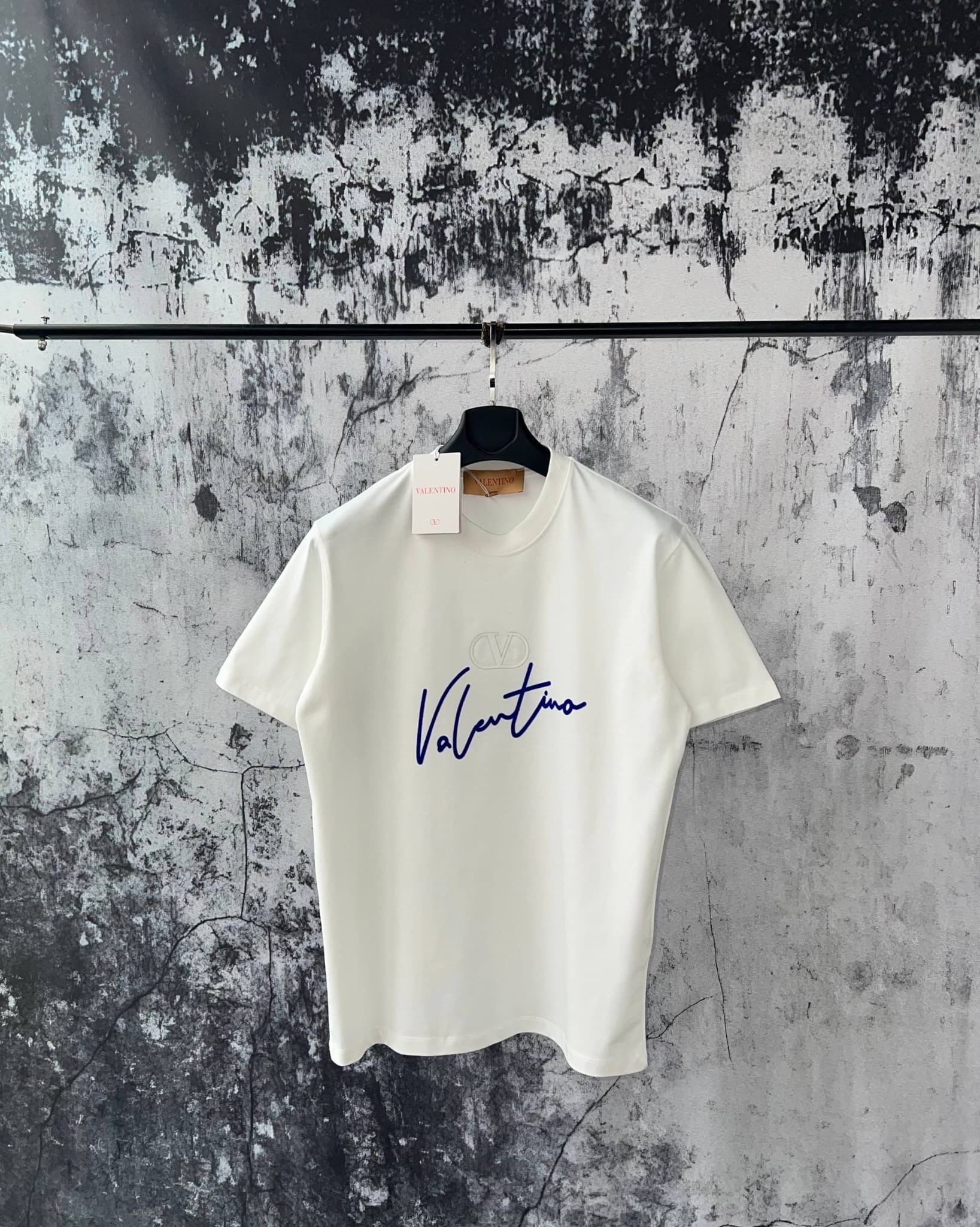 T-Shirt Valentino