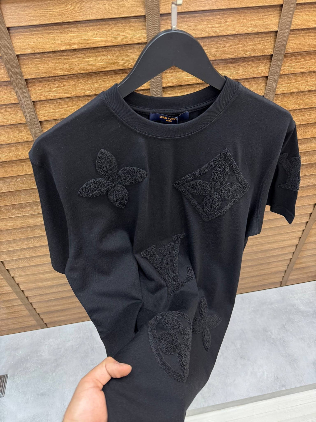 T-Shirt LV Ricamo
