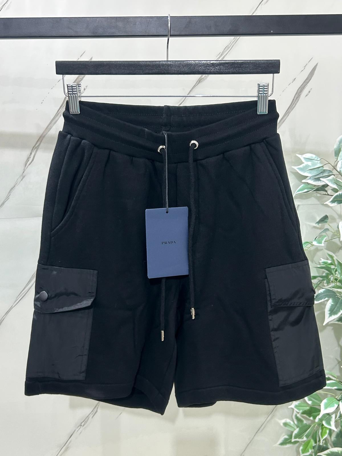 Pantaloncini Prada