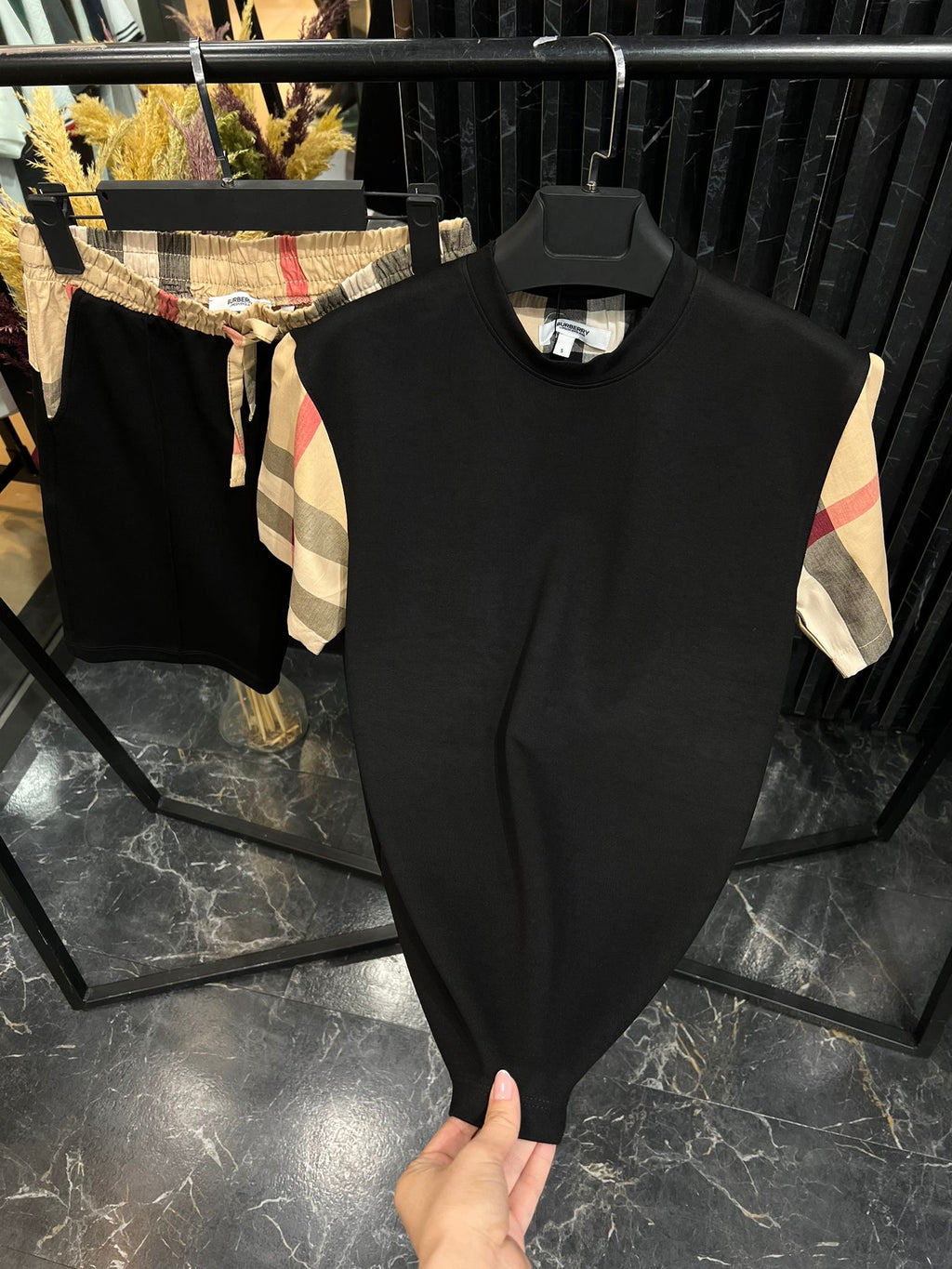 Completo burberry