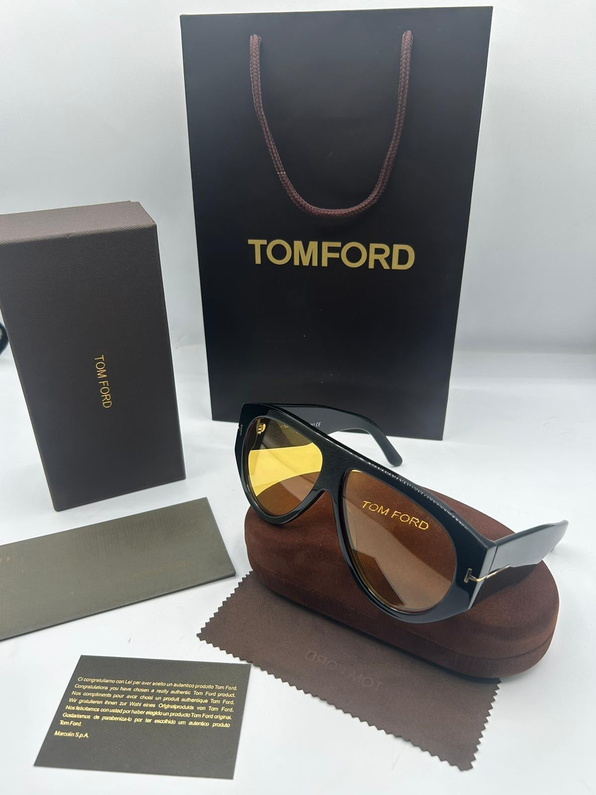 Occhiali Tomford