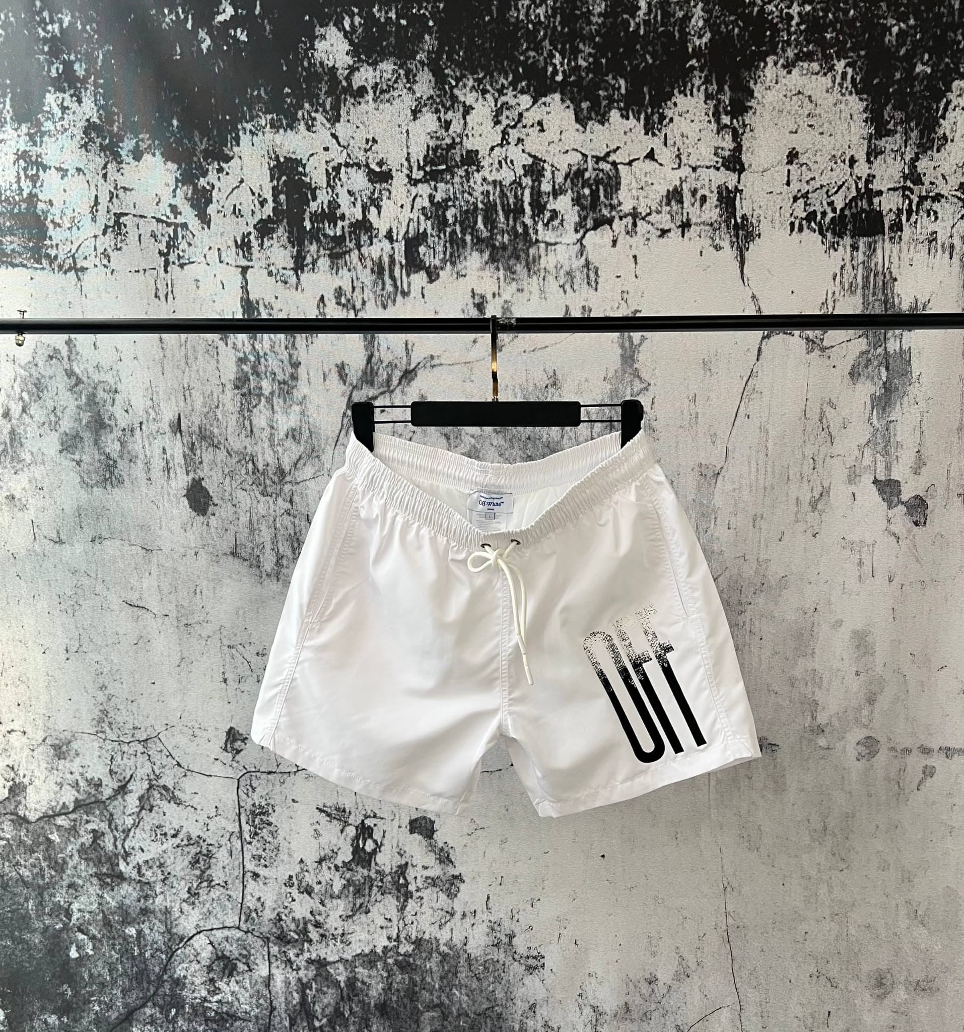 Costume Off-White
