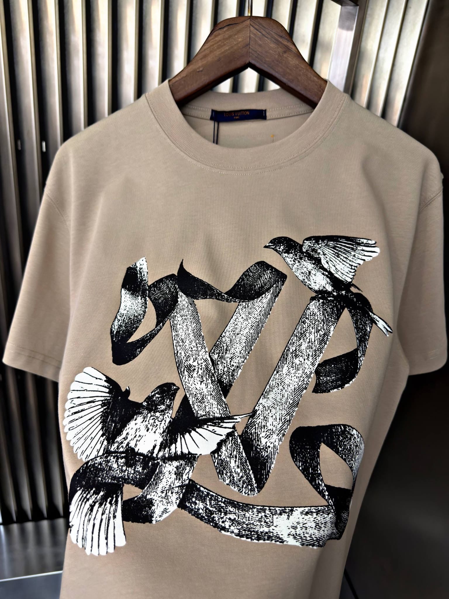 T-Shirt LV