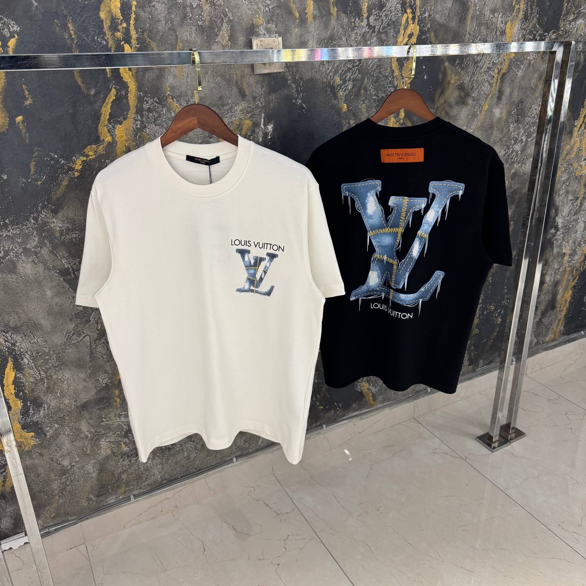 T-Shirt LV