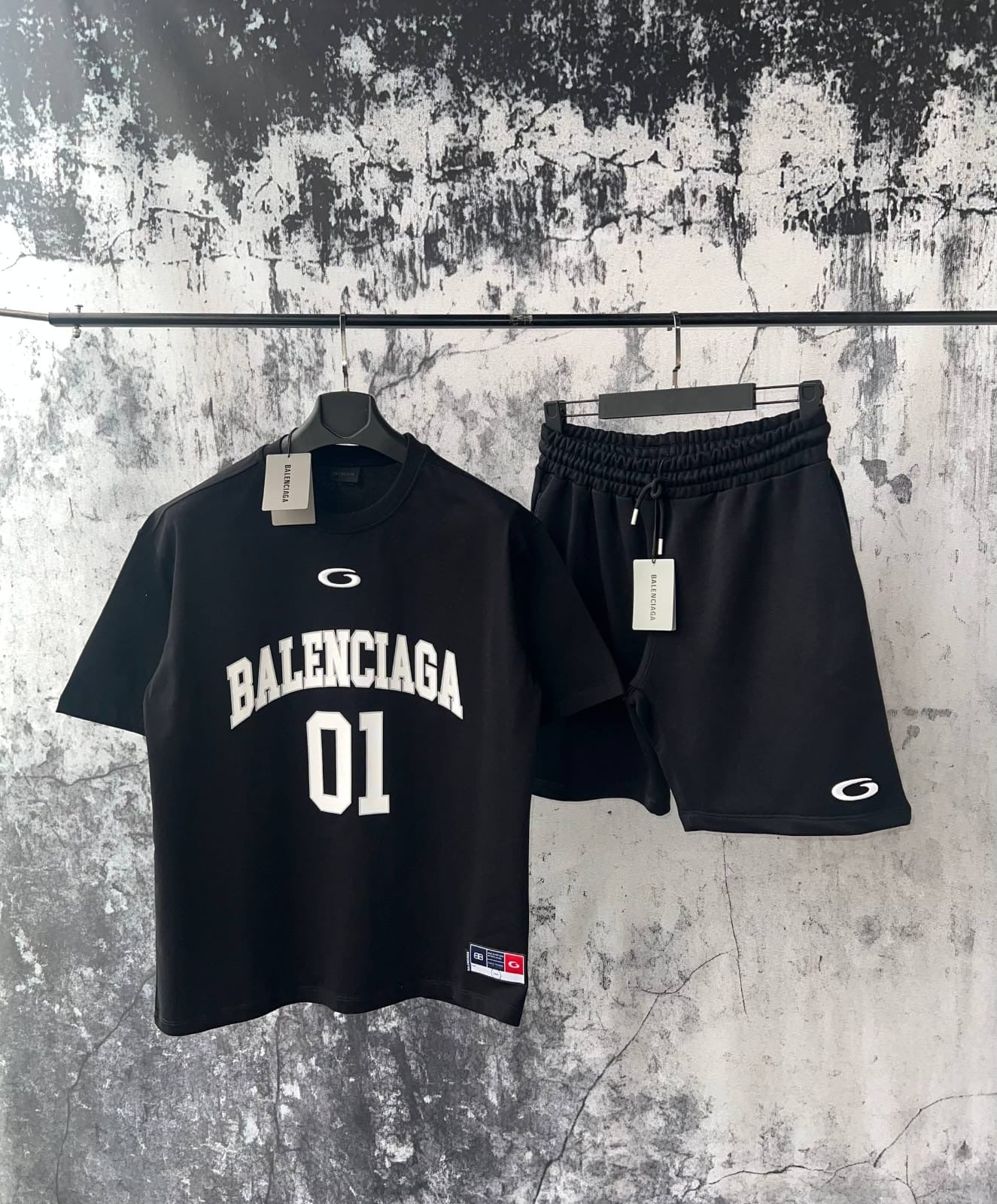 Completo Balenciaga 01