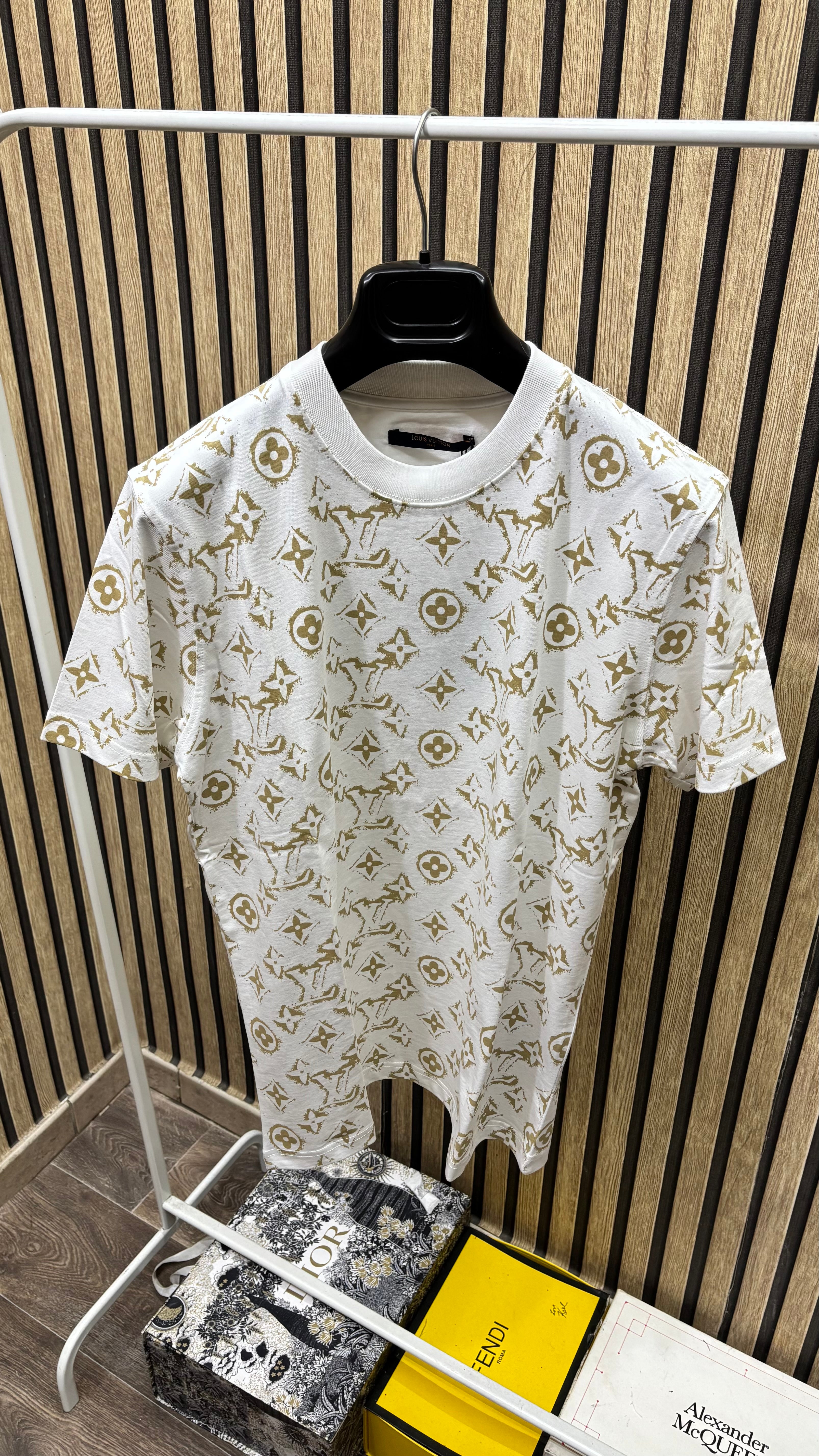 T-Shirt Lv monogram