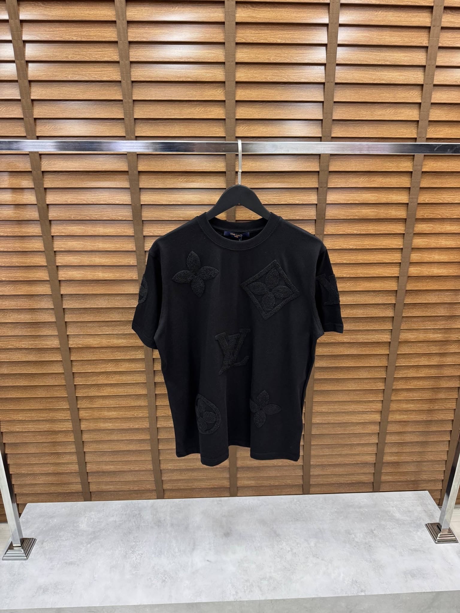 T-Shirt LV Ricamo